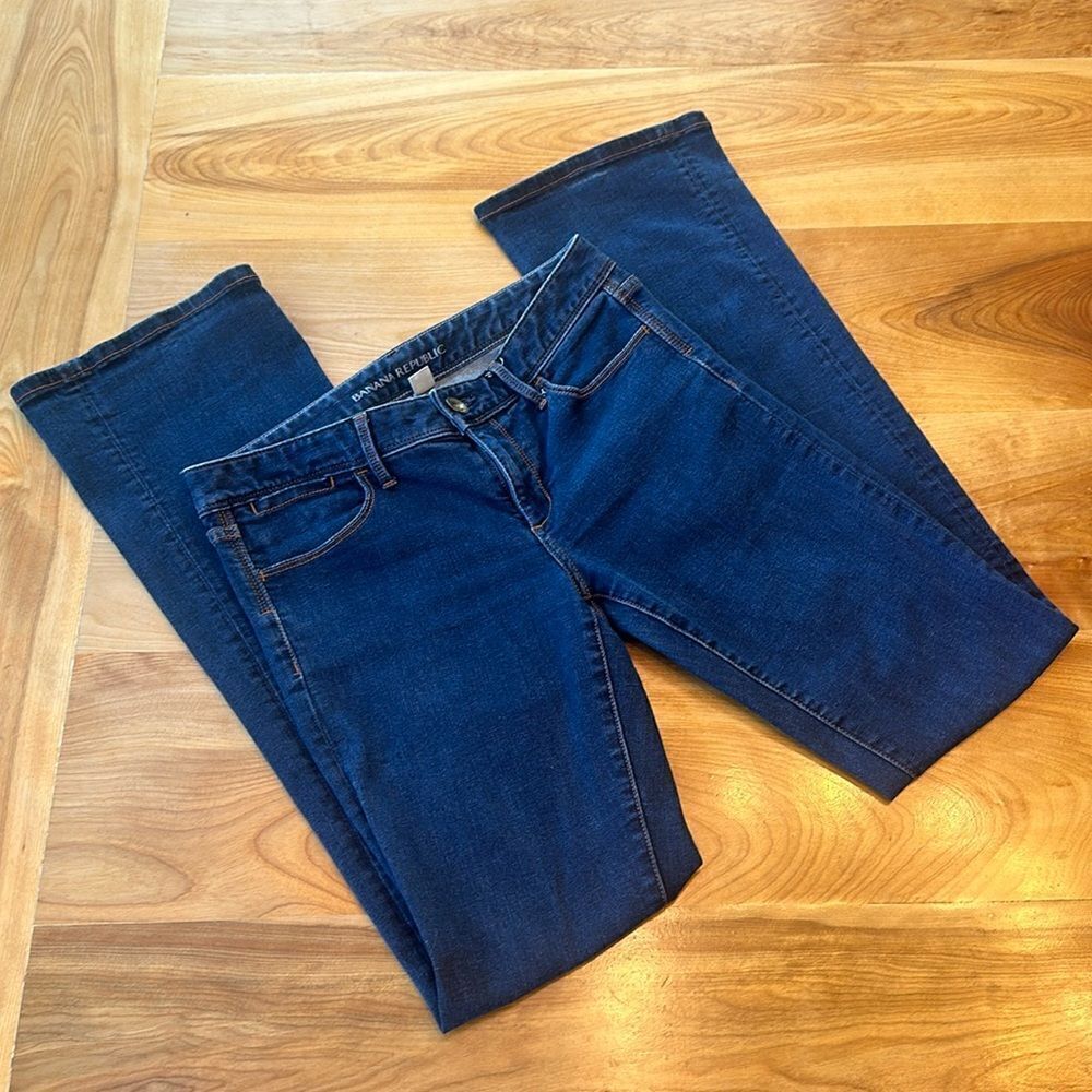 Banana Republic Boot cut dark wash jeans‎